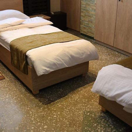 Asa Hotel Ереван Экстерьер фото